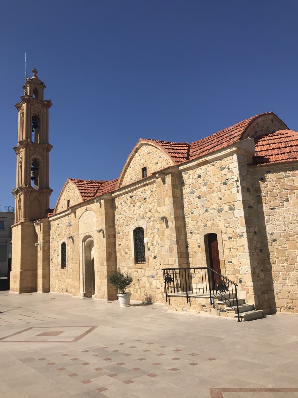 Церковь Киприана и Устиньи в Менико