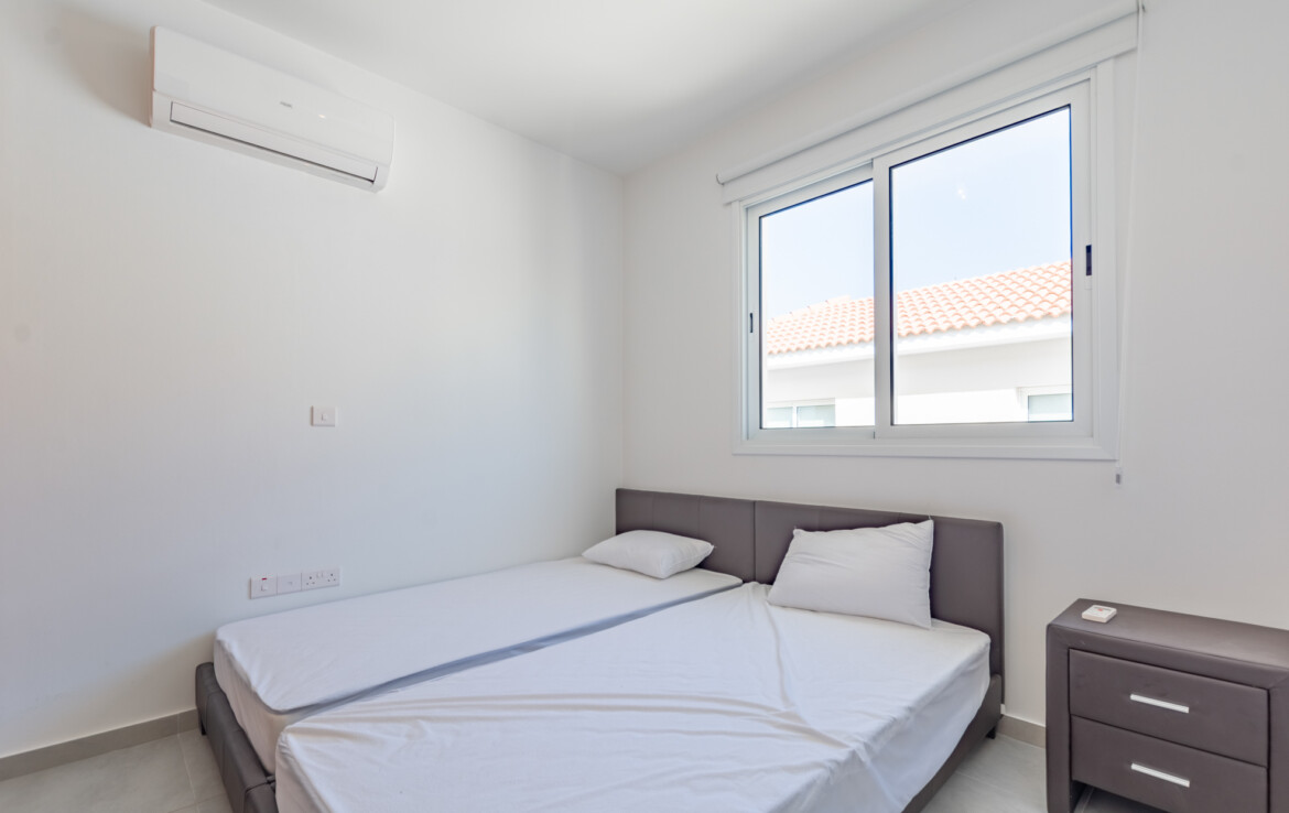 Апартаменты на Кипре - спальня