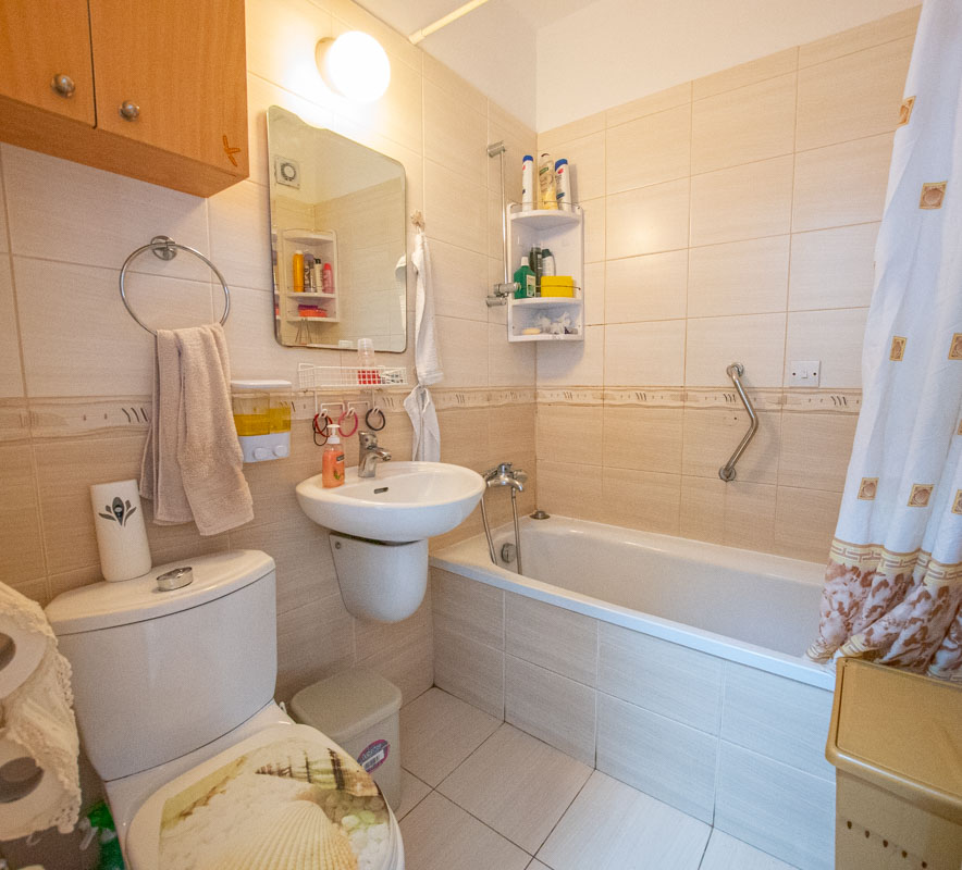 Двуспальная квартира в Каппарисе - ванная