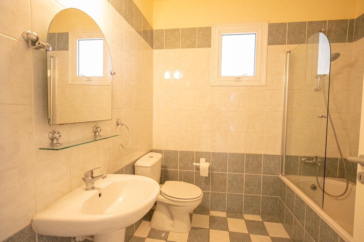 Квартира на продажу в Каппарисе - ванная