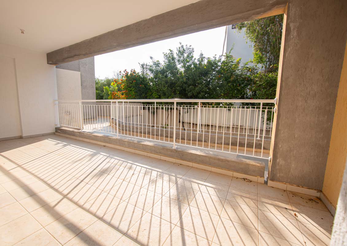 Новые апартаменты в Каппарисе - балкон