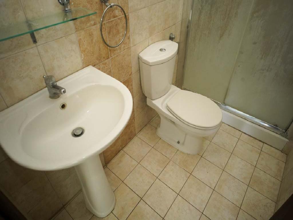 Квартира в Перволье - ванная
