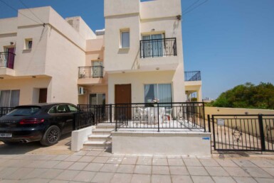1-Townhouse-in-Paralimni-for-sale-6050