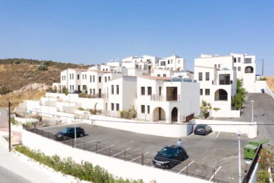 23-townhouse-in-Alaminos-6066